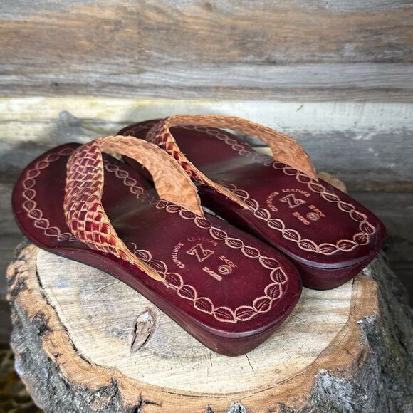 NWOB Brown Leather Handmade Flip Flops sz 9 - Picture 5 of 10